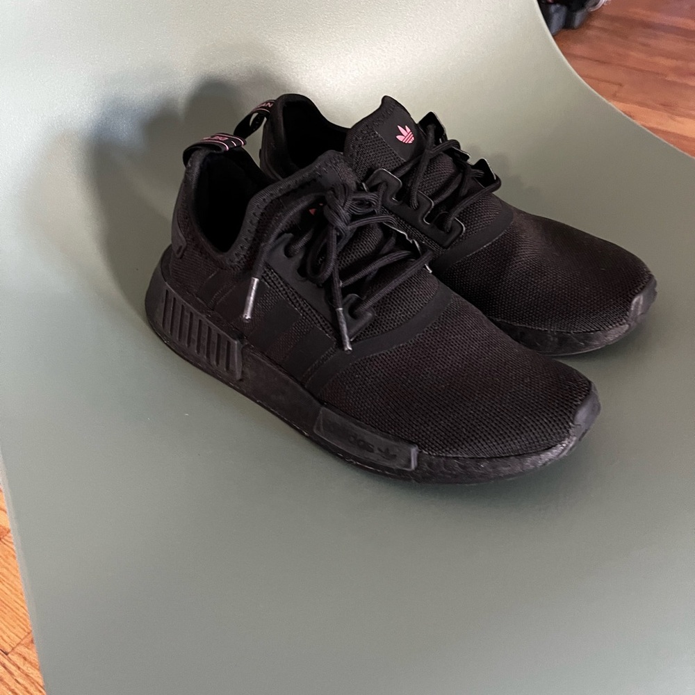 ADIDAS SHOES NMD R1